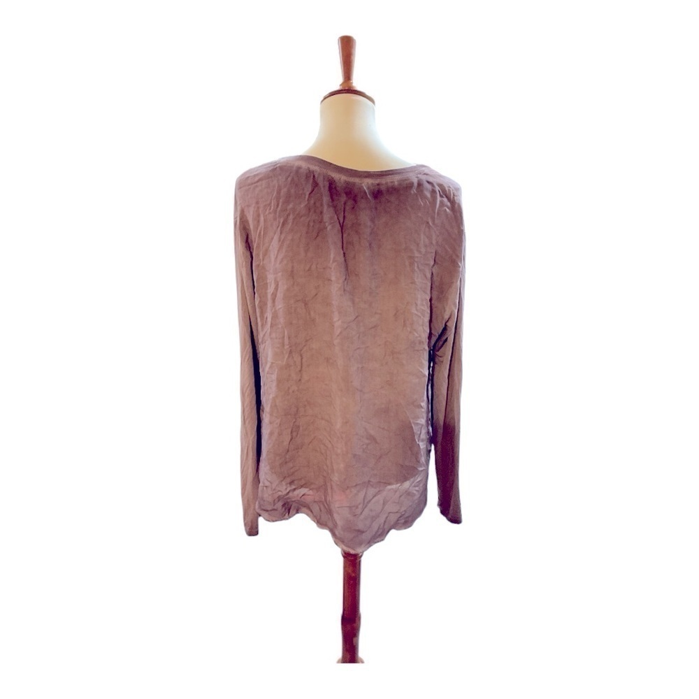 Umgee Mineral Wash Long Sleeve Pullover, Twist Front, Light Purple Top - Picture 3 of 8